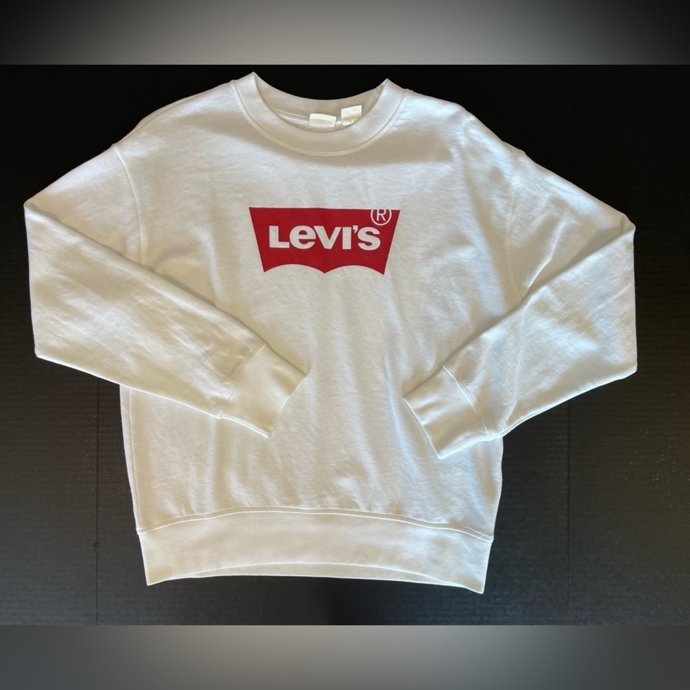 Levi’s Graphic Logo White Long Sleeve Sweatshirt Size Small NWOT